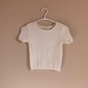 Garage fuzzy, white, short sleeves crop top, size xs